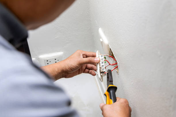 Best Ceiling Fan Installation Electrician  in Hubbard, TX